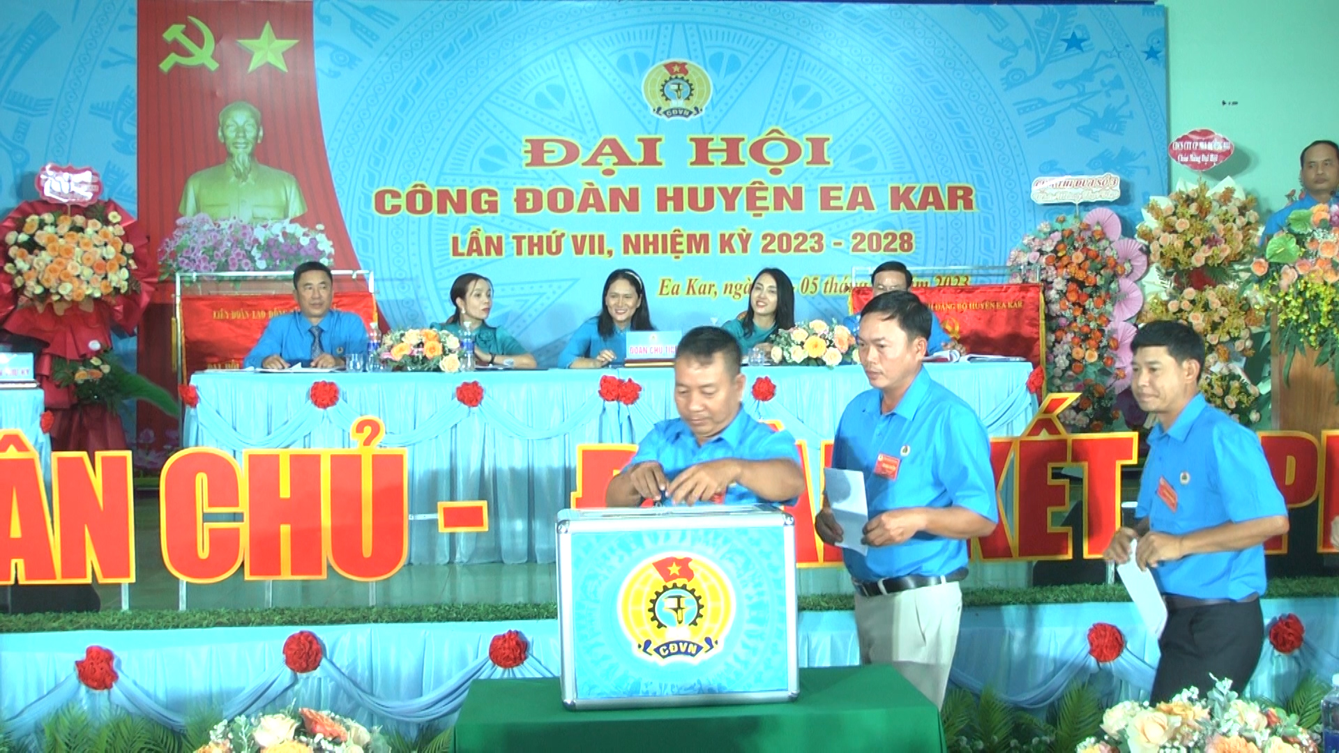 bỏ phiếu 4